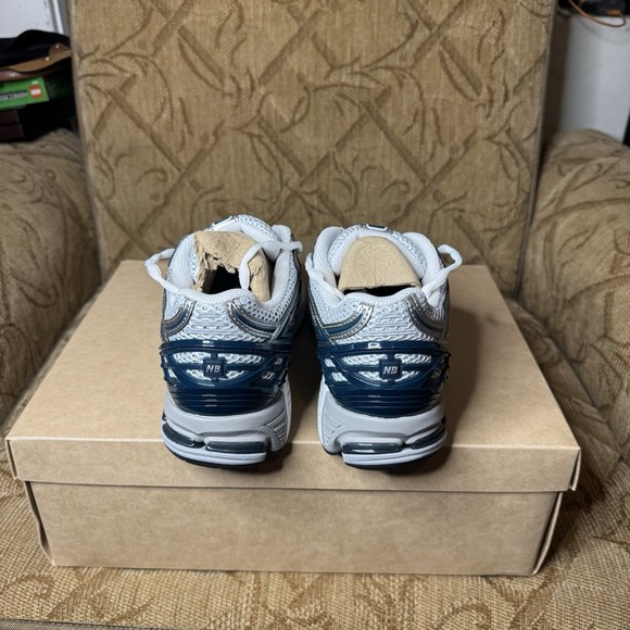 New Balance 1906R Men's 6.5 Women's 8 (U1906RCE) Silver Metallic Deep Ocean - Picture 6 of 9